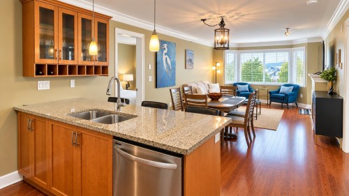 PH-5-15357 Roper Avenue , Surrey, BC V6B 2G2 2