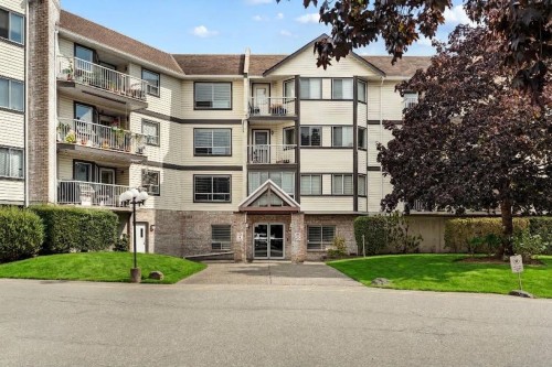 201-5710 201 Street  Langley, BC V3A 8A8