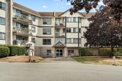 201-5710 201 Street  Langley, BC V3A 8A8