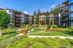 216-14855 Thrift Avenue  White Rock, BC V4B 2J6