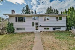 2011 Mcmillan Road Abbotsford, BC V2S 4Y3