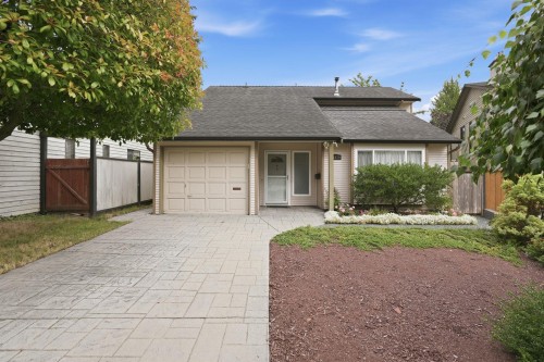11870 Staples Crescent  Delta, BC V4E 2T7