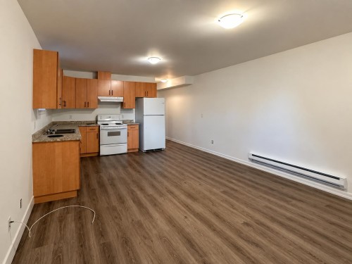 A-1381 200 Street , Langley, BC V2Z 1W5 2