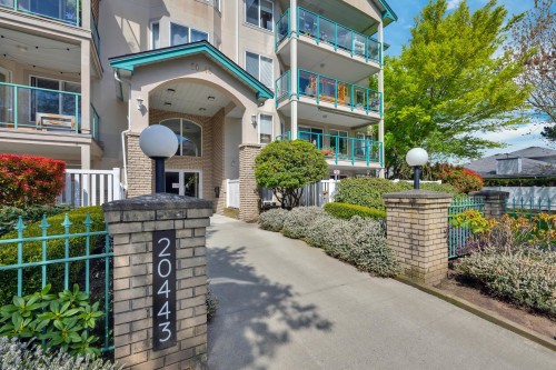 409-20443 53 Avenue  Langley, BC V3A 7A6