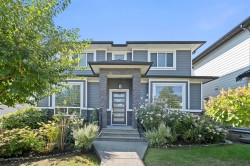 20576 70 Avenue  Langley, BC V2Y 0W4