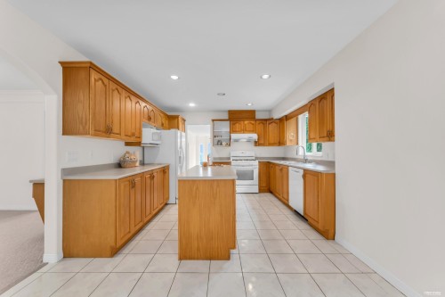 8232 Nechako Drive , Delta, BC V4C 3X3 3