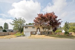 7567 114 Street Delta, BC V4C 5H3