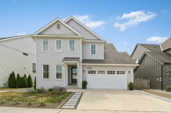 27726 Roundhouse Drive Abbotsford, BC V4X 0A5