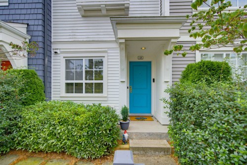 48-8438 207a Street  Langley, BC V2Y 0N8