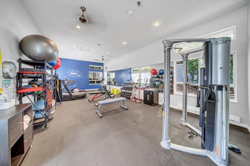 202-9650 148 Street, Surrey, BC 
