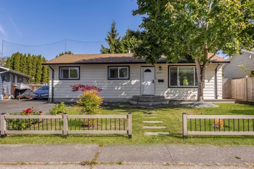 5052 205b Street  Langley, BC V3A 6Z5