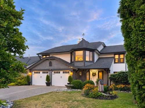 8998 203b Street  Langley, BC V1M 1Y6
