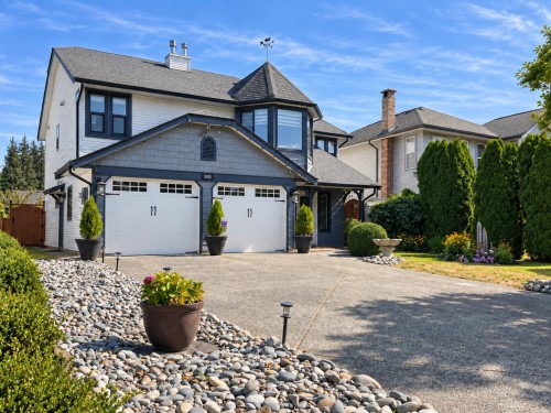 8998 203B Street, Langley, BC 