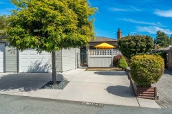 1-14231 18a Avenue  Surrey, BC V4A 7N8