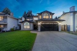 11725 80 Avenue Delta, BC V4C 1Y1