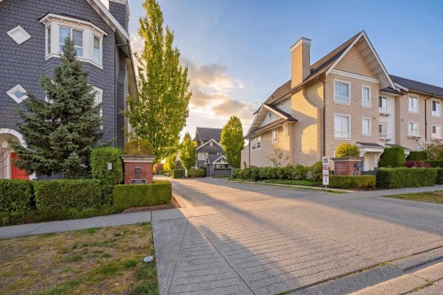 23-8438 207a Street  Langley, BC V2Y 0N8