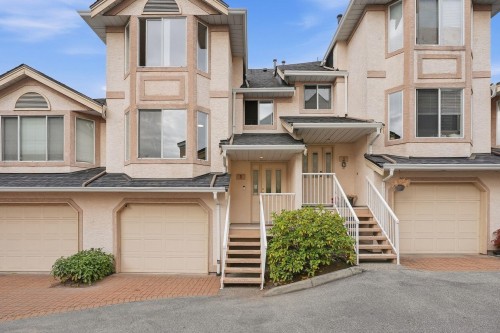 2-11952 64 Avenue  Delta, BC V4E 1C8
