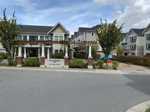 44-32633 Simon Avenue  Abbotsford, BC V2T 0G9