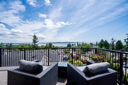 976 Parker Street White Rock, BC V4B 4R4