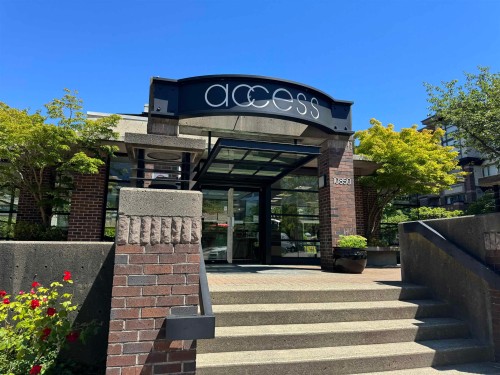 328-10838 City Parkway  Surrey, BC V3T 5X9