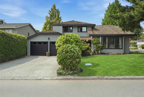 7797 Stamford Place  Delta, BC V4C 7T5