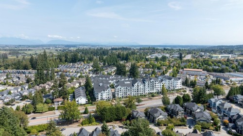 509-3317 148 Street, Surrey, BC 