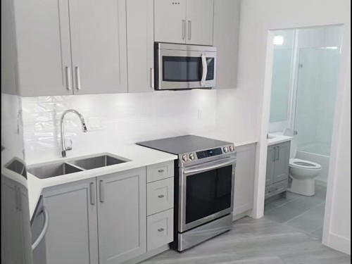 5xx-9689 140 Street , Surrey, BC V3T 0P3 5