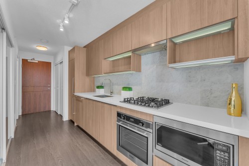 703-13696 100 Avenue, Surrey, BC 
