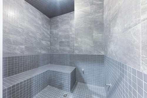 702-1588 Johnston Road, White Rock, BC 