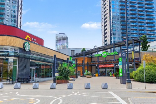 809-13725 George Junction  Surrey, BC V3T 0V7