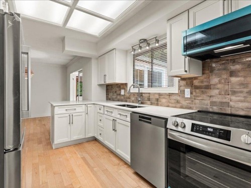 2470 Woodstock Drive, Abbotsford, BC 