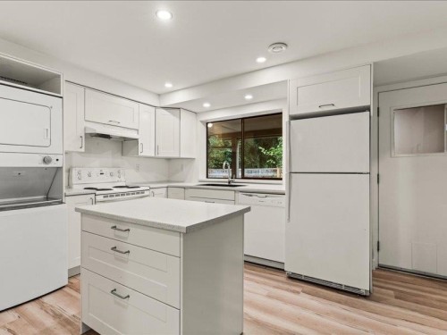 2470 Woodstock Drive, Abbotsford, BC 