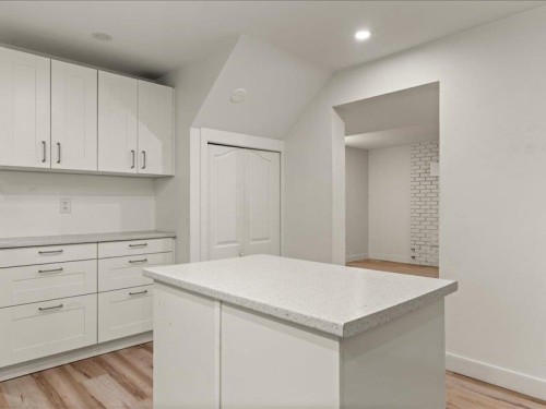 2470 Woodstock Drive, Abbotsford, BC 