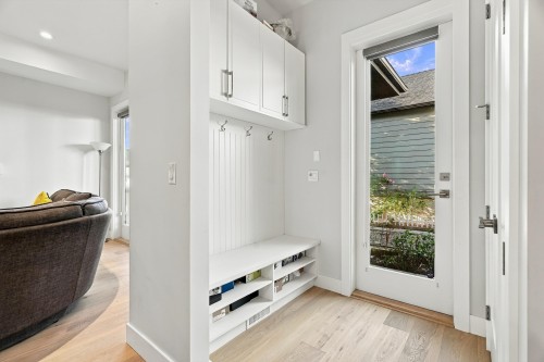 16475 21A Avenue, Surrey, BC 