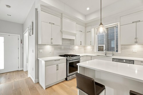 16475 21A Avenue, Surrey, BC 