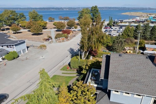 3098 Mcbride Avenue, Surrey, BC 