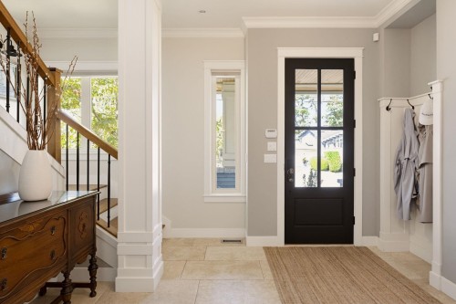 3098 Mcbride Avenue, Surrey, BC 