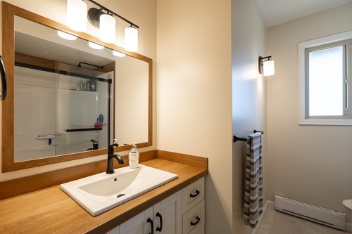 35950 Eaglecrest Place, Abbotsford, BC 