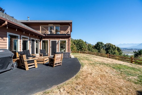 35950 Eaglecrest Place, Abbotsford, BC 