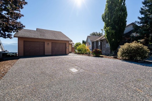 35950 Eaglecrest Place, Abbotsford, BC 