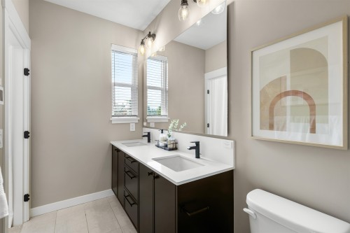29-2891 Montrose Avenue, Abbotsford, BC 