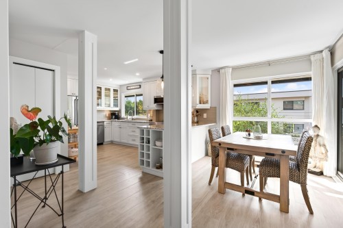 302-1290 Martin Street, White Rock, BC 