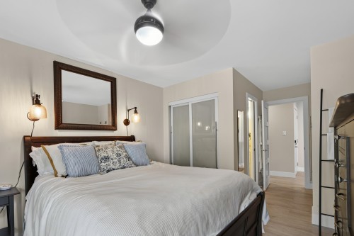 302-1290 Martin Street, White Rock, BC 