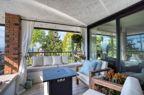 302-1290 Martin Street, White Rock, BC 