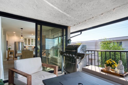 302-1290 Martin Street, White Rock, BC 