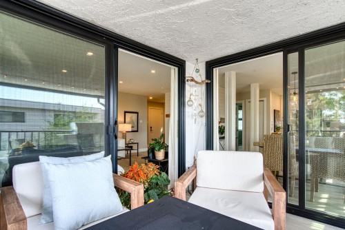 302-1290 Martin Street, White Rock, BC 