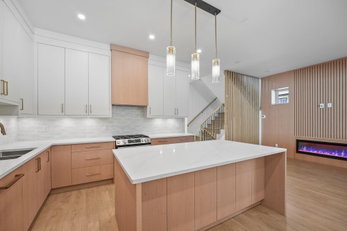 10564 Suncrest Drive, Delta, BC 