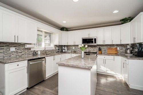 6069 170 Street, Surrey, BC 
