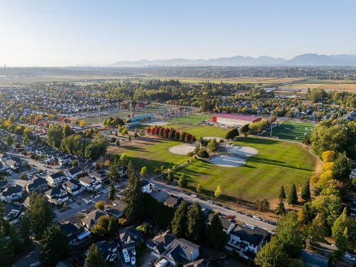 6069 170 Street, Surrey, BC 