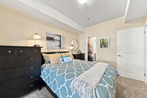 206-10499 University Drive, Surrey, BC 